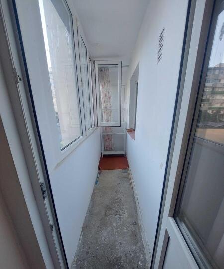 Drumul Taberei, Metrou Brancusi, Cofetaria Minimal,